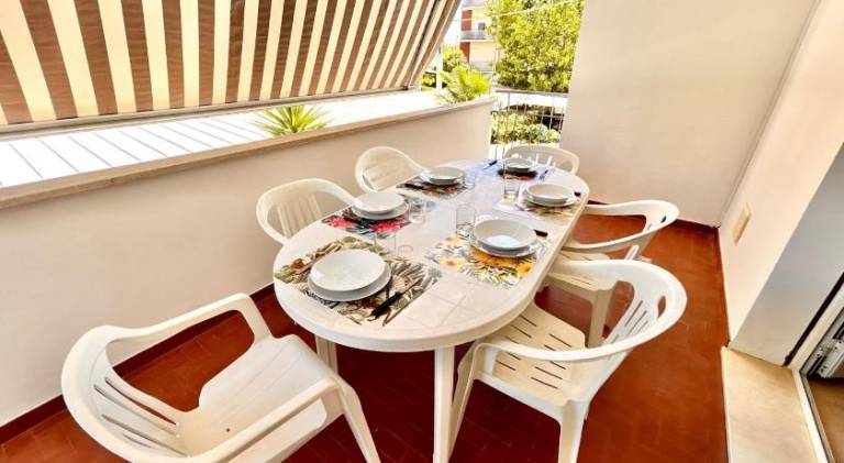 Apartment with 2 rooms for 7 persons — photo 3
