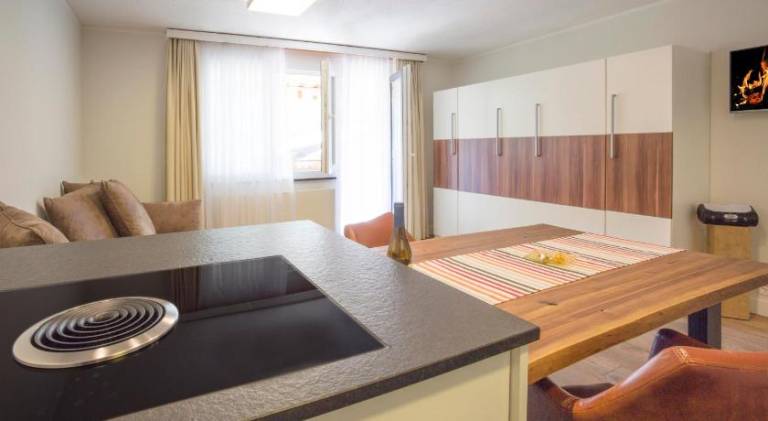 Rental apartment with patio & sauna | Next to the ski | Pets are welcome — photo 2