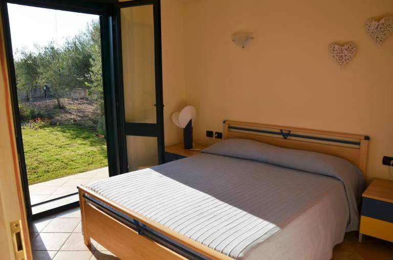 Family-friendly villa with patio, barbecue & garden | Garden view | Dogs allowed — photo 4