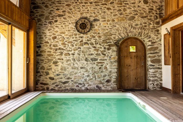 Apartment "Ferme de Faustine 1 - Pool" with Mountain View, Shared Pool and Wi-Fi — photo 4