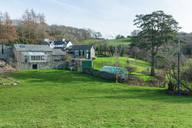 Cottage with garden & BBQ | Perfect for remote work — photo 4
