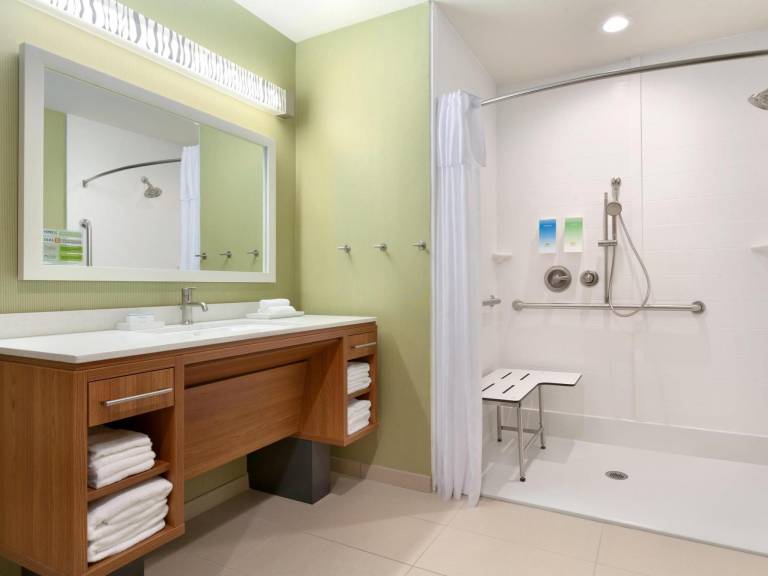 Home2 Suites by Hilton Edmond — photo 2