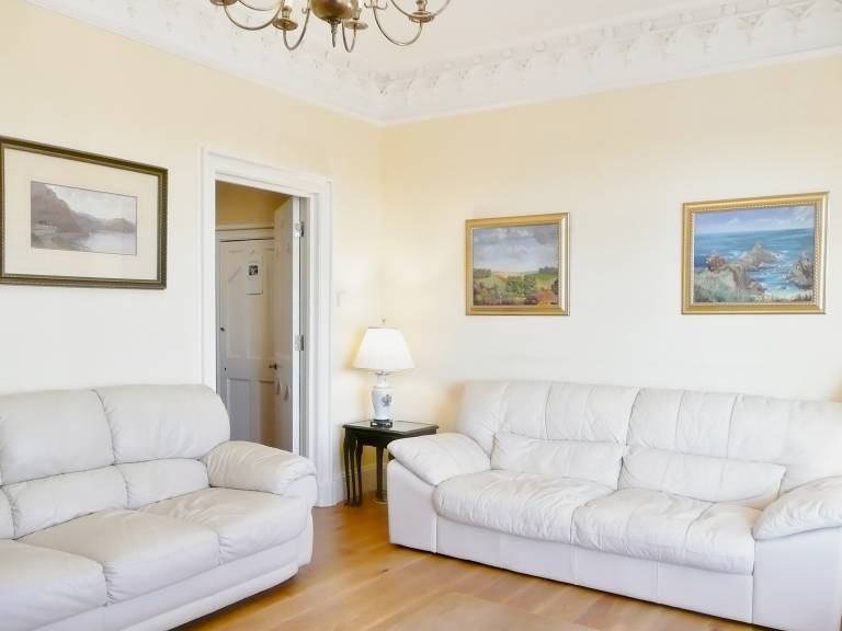 Family-oriented cottage with yard & barbecue | River view | Beach nearby | Pets allowed — photo 3