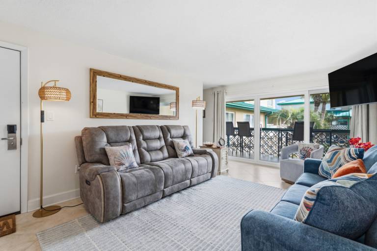 202C - 2BR/1 Bath at Seaspray Condos on Okaloosa Island, Fort Walton Beach, Fl — photo 3