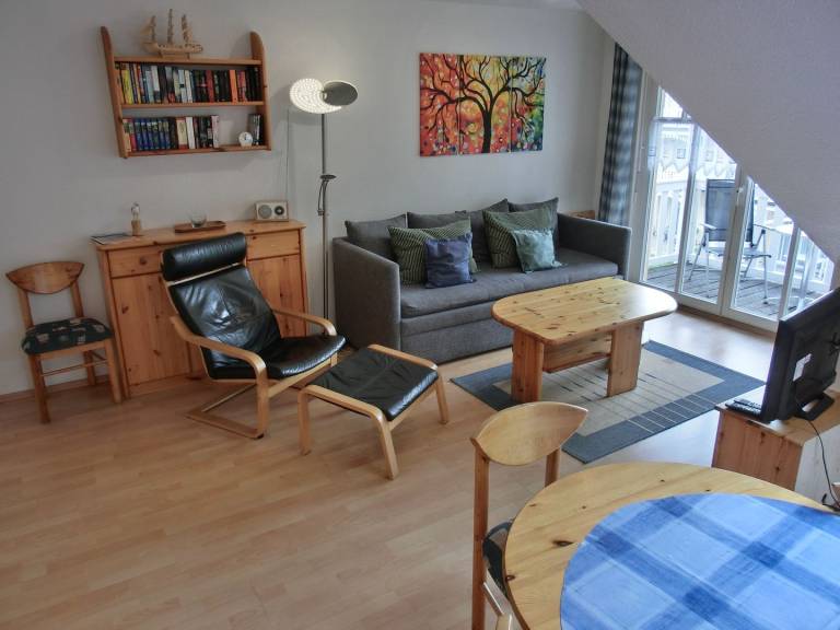 Strandnahe 3-Zi-Wohnung mit zwei Balkonen und WLAN — photo 2