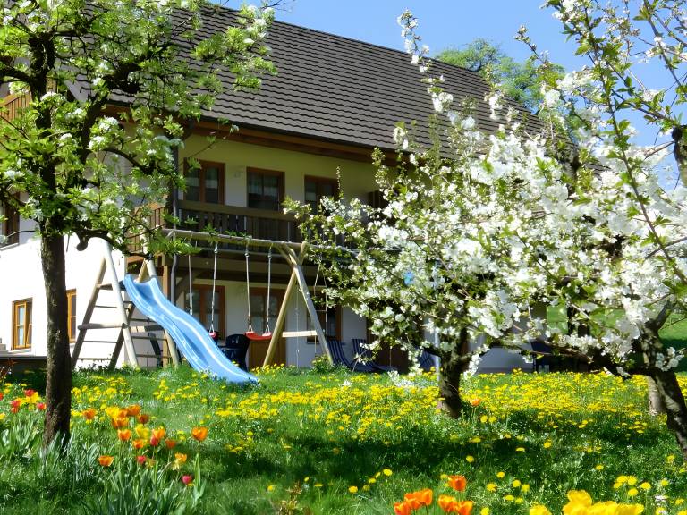Holiday Apartment 'Scharbachhof' with Mountain View, Shared Garden and Wi-Fi — photo 2