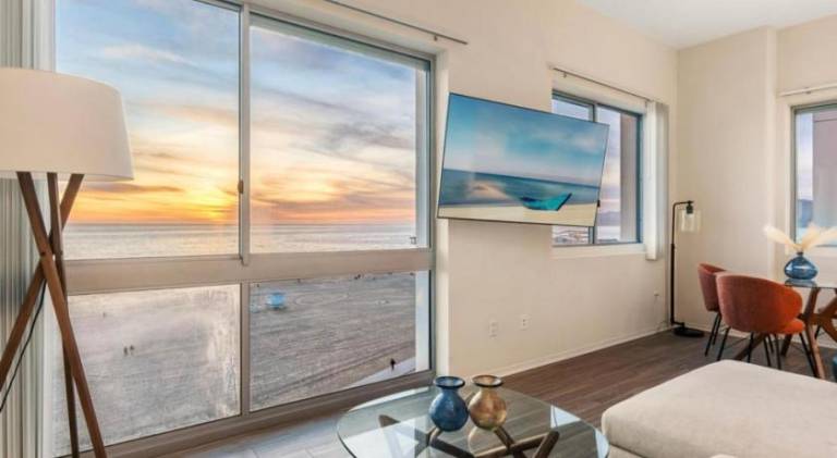 Rental apartment with pool | Near Santa Monica Pier | Next to the beach | Pet-friendly — photo 2