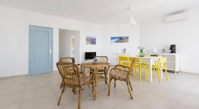Rental apartment with 4 rooms for 10 persons — photo 3