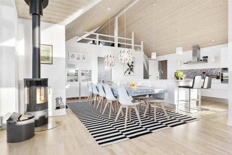 Vacation home with barbeque, sauna & terrace — photo 4