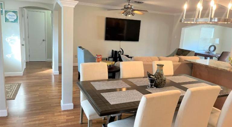 Vacation home with 3 rooms for 7 persons in Clearwater, BC