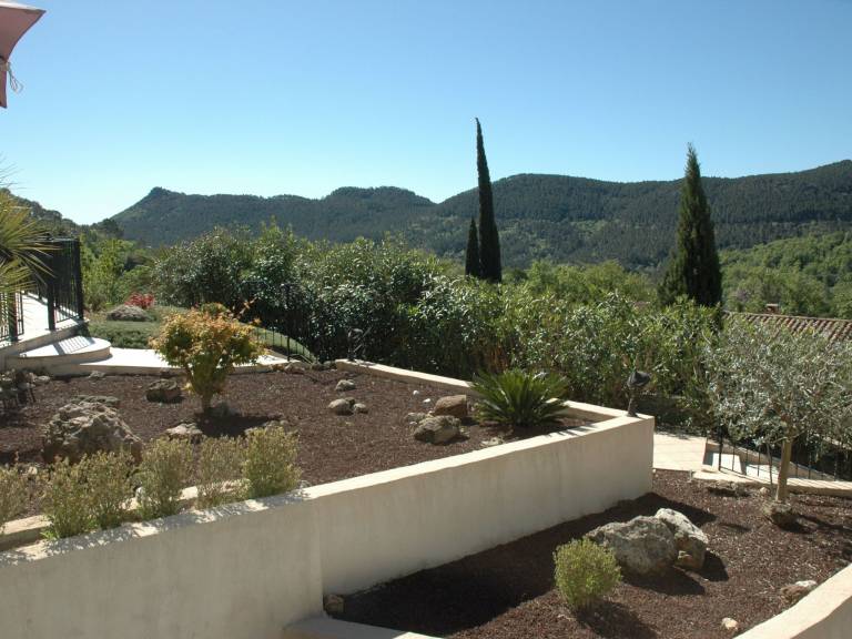 Pleasant house with patio, yard & private pool | Nature view | Pets are welcome — photo 4