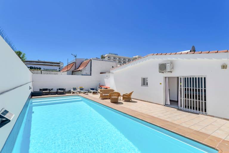Vacation Home 'Villa Con Piscina Privada' with Private Pool, Private Terrace and Wi-Fi — photo 2