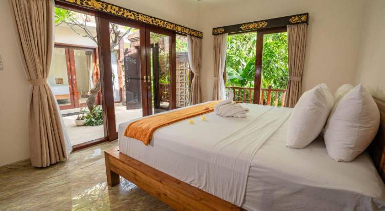 Amed Paradise Beach Club in Karangasem