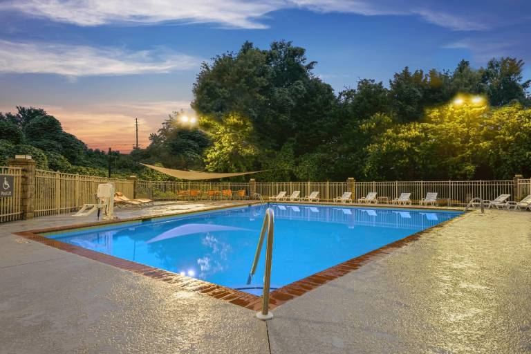 La Quinta Inn & Suites by Wyndham Atlanta Douglasville — photo 4