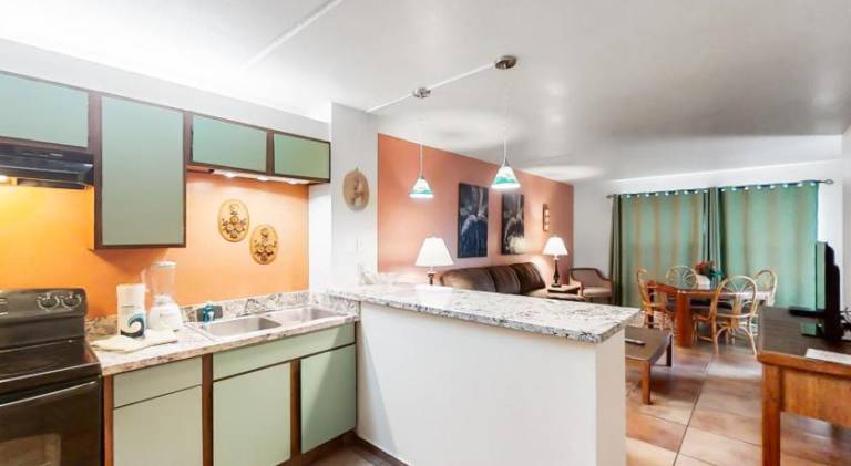 Charming apartment with hot tub & pool | Beach nearby | Pets allowed — photo 4