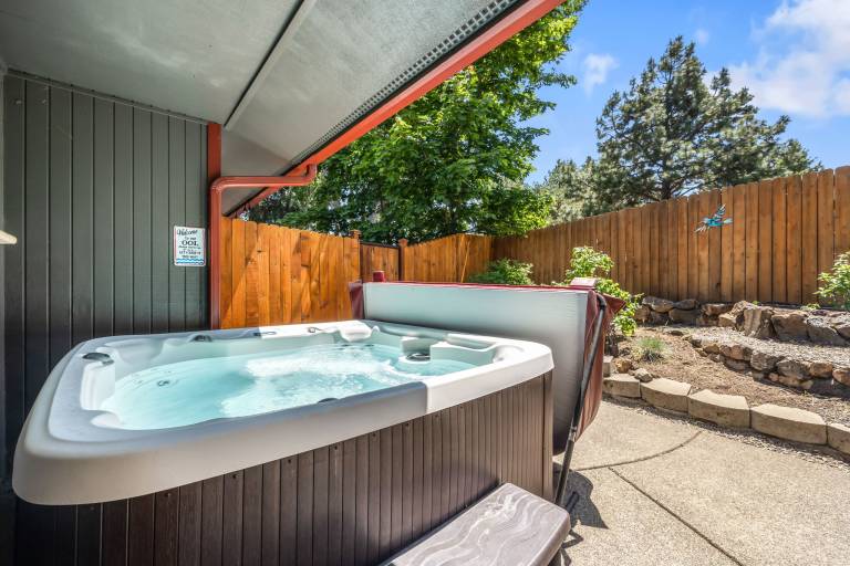 House with garden, grill & jacuzzi | Mountain view — photo 3