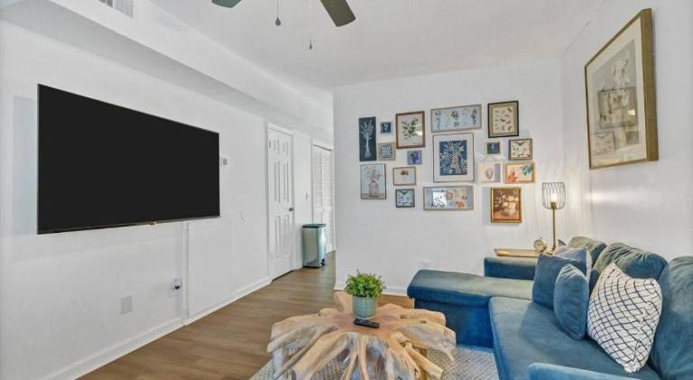 Vacation home | Pets are welcome in West Columbia, SC