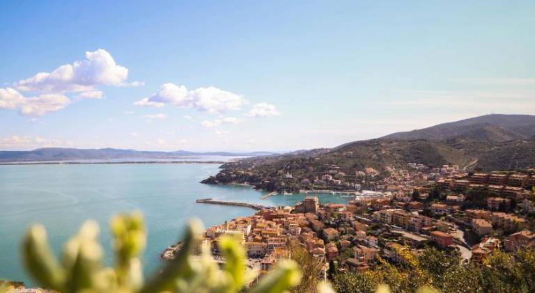 Serviced apartment with patio in Monte Argentario