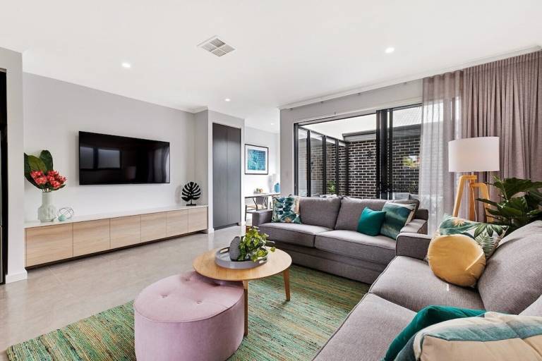 House Glenelg