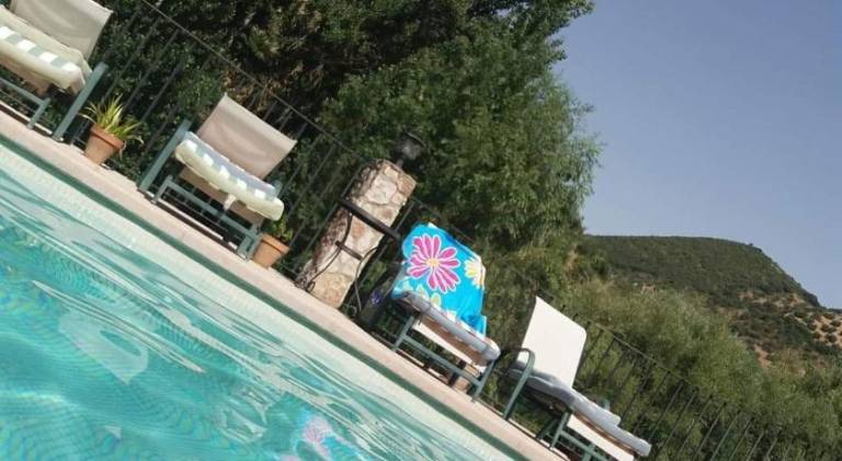 Vacation home with pool in Loja