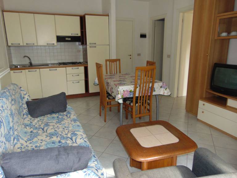 Holiday apartment with garden & terrace — photo 5