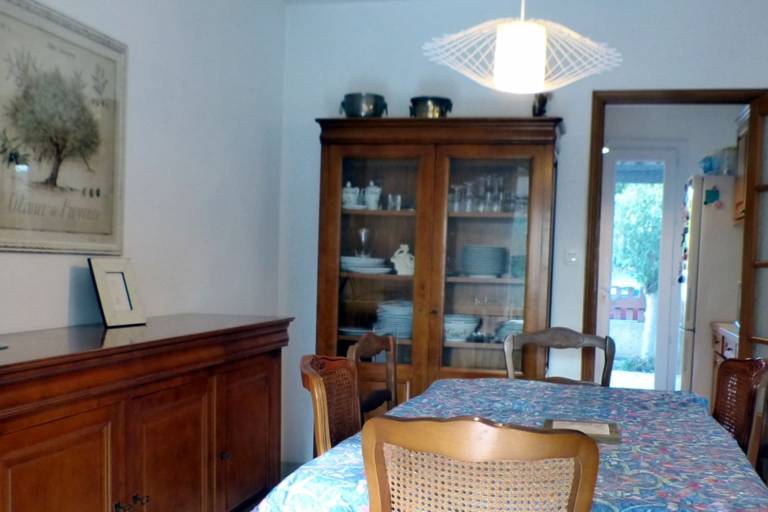 Vacation home with barbeque, garden & patio — photo 5