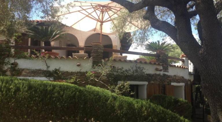 Villa with 5 rooms for 10 persons — photo 4