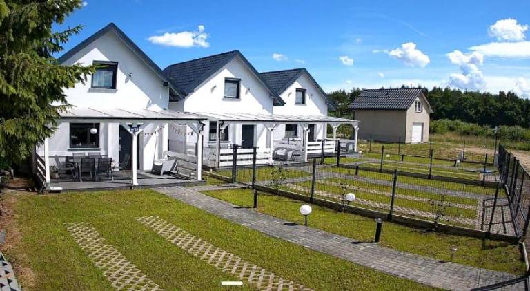 Lodge with terrace & grill in Rewal