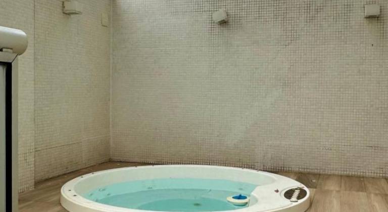 Rental apartment with pool — photo 5