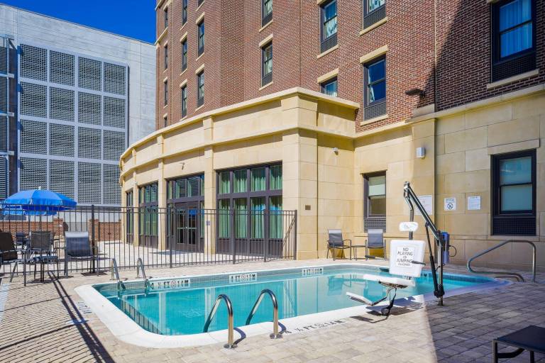 Fairfield by Marriott Inn & Suites Savannah Downtown/Historic District — photo 5