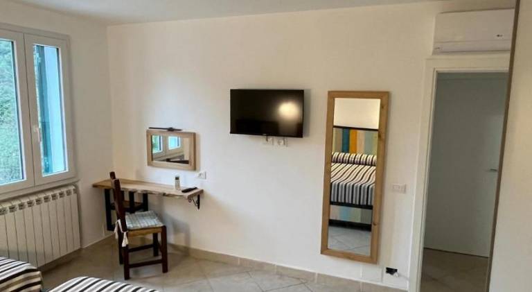 House with 2 rooms for 5 persons — photo 2