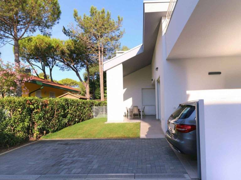 Rental apartment with barbeque, garden & terrace — photo 5