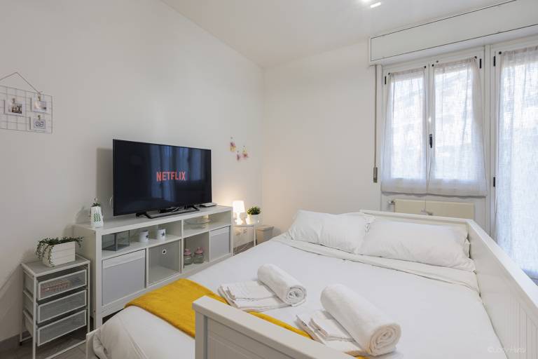 Holiday apartment with terrace | City view — photo 2