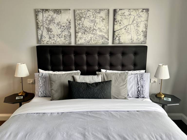 Bed and breakfast  Smithton