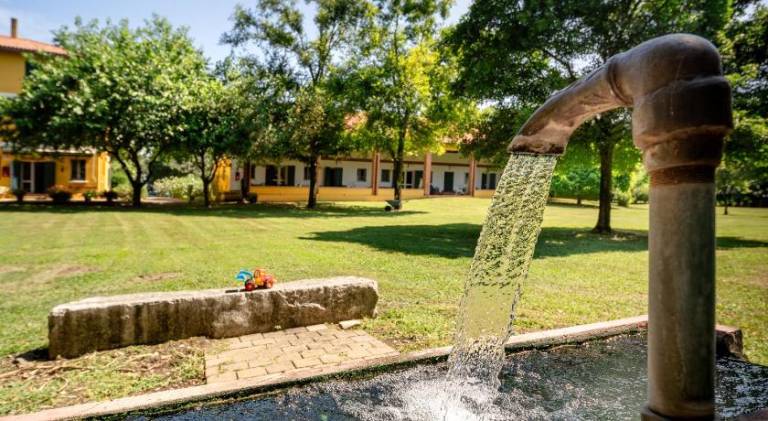 Serviced apartment with garden, terrace & pool | Perfect for remote work in Caorle