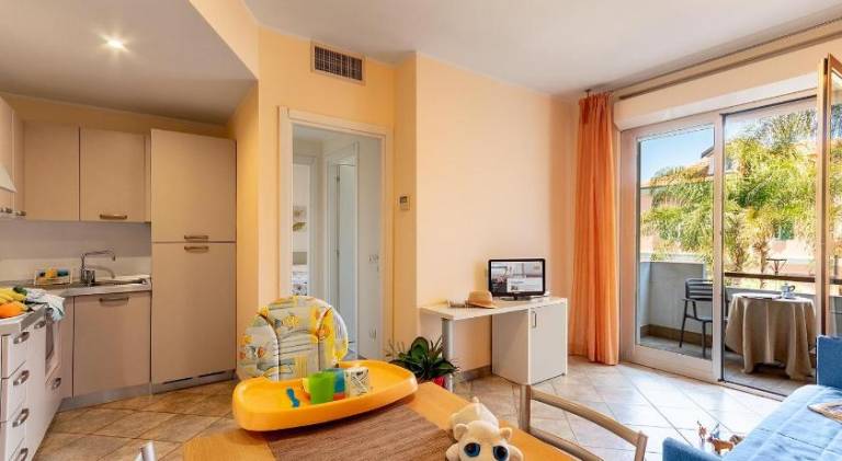 Serviced apartment with terrace | Good for workation — photo 2