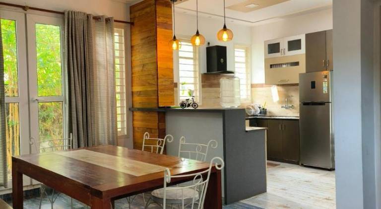 130 m&sup2; Villa