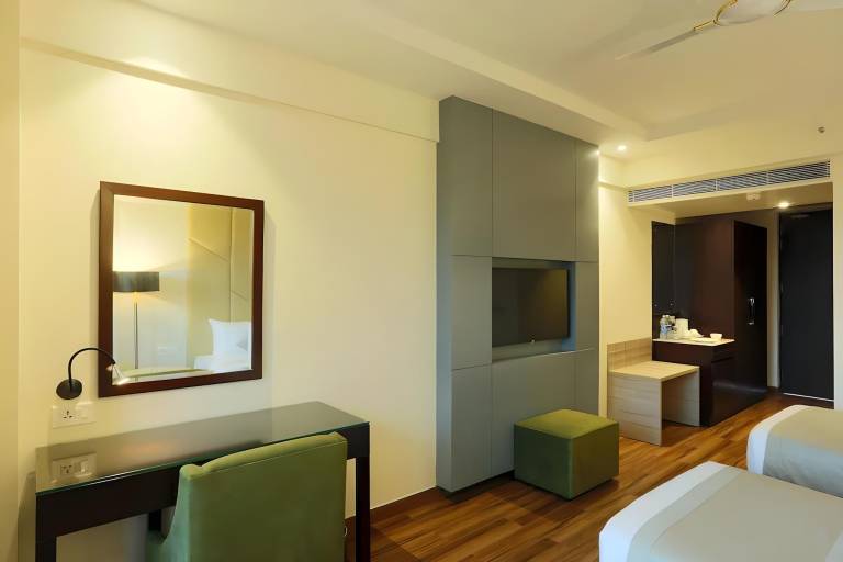 AD PREMIUM HOMES-3 — photo 2