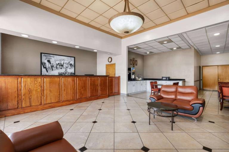 Super 8 By Wyndham Longview/North — photo 2