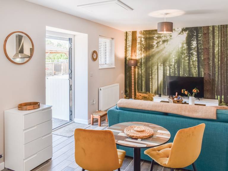 Child-friendly cottage with BBQ & yard | Pets allowed — photo 3