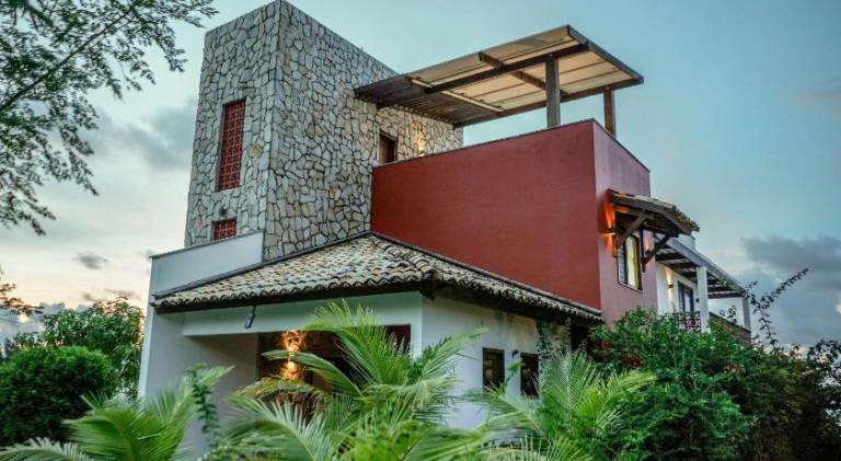 Vacation home with pool — photo 3