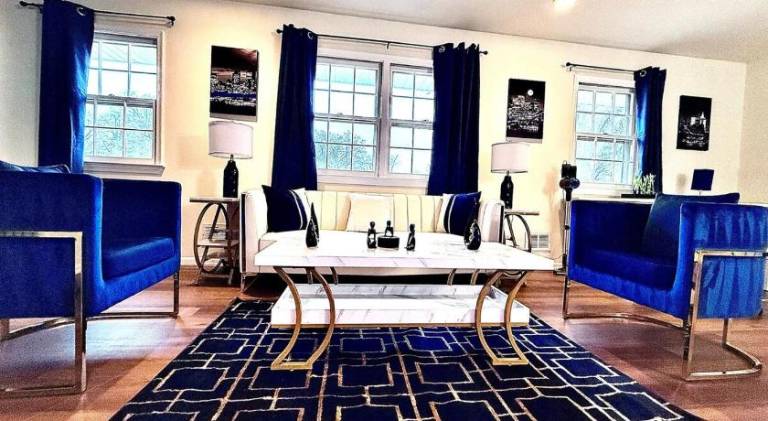 Vacation home with 4 rooms for 12 persons in Omaha, NE