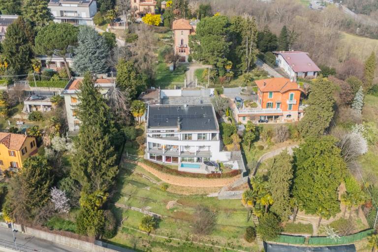 Villa Olivo with garden & pool