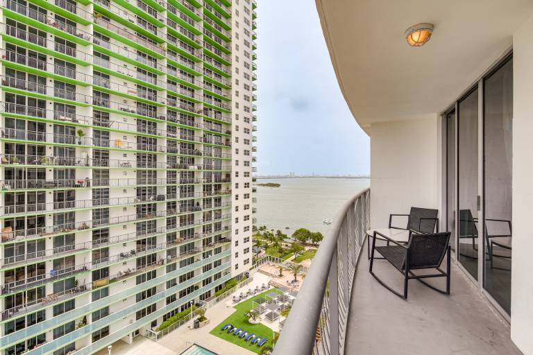 Bayside Miami High-Rise Condo By Waterfront Park! — photo 3