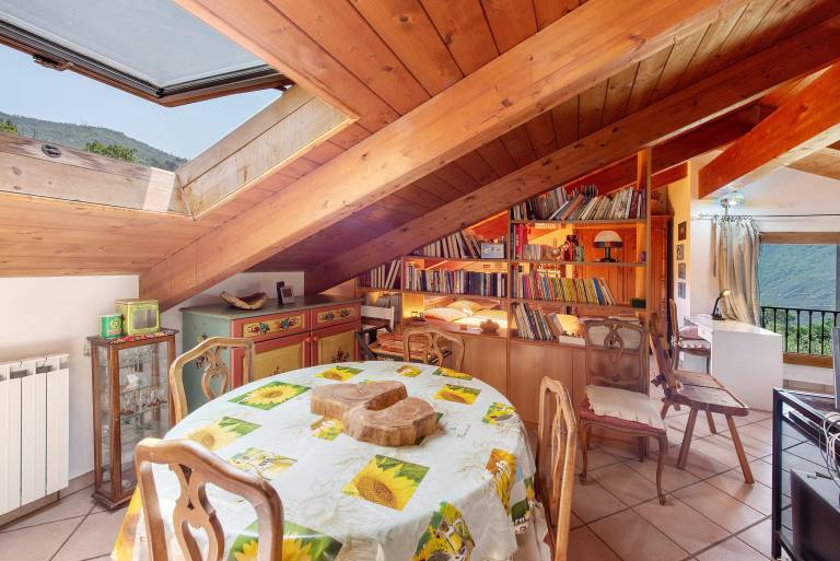 Country House 'La Liguria Tra Gli Ulivi 2' with Mountain View, Wi-Fi, and Air Conditioning — photo 2