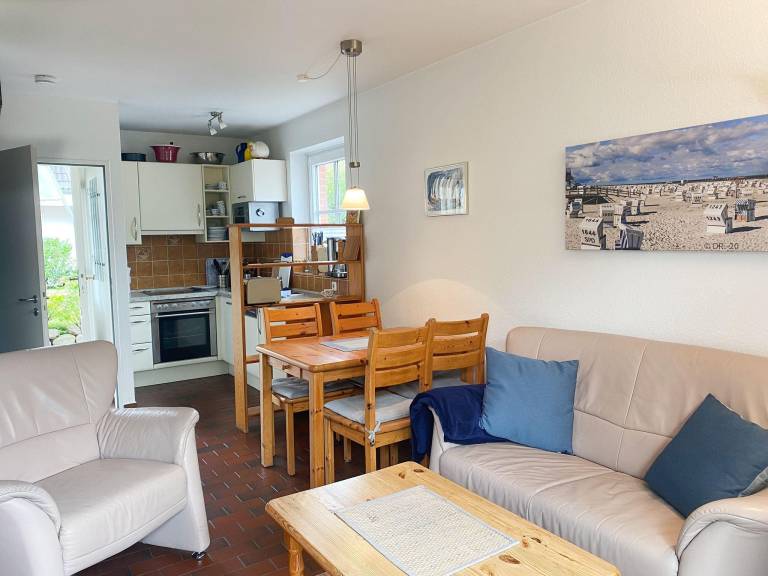 Holiday apartment with terrace — photo 4