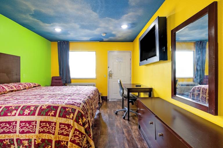 Motel  Carpenters Landing