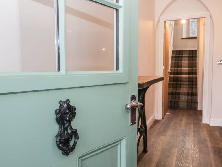 Family-friendly pleasant cottage with garden | Pets allowed — photo 2