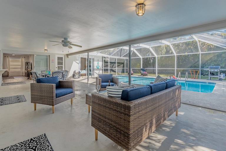 Unplug & Unwind, Pet-friendly & Spacious Pool -Villa Piper's Paradise - Roelens Vacations — photo 4