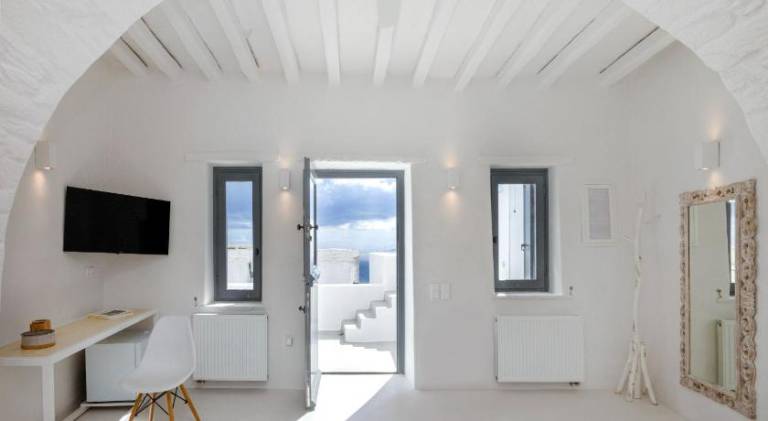 House with 2 rooms for 4 persons — photo 3